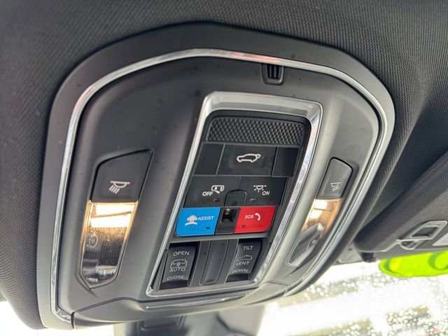 Certified 2023 Jeep Grand Cherokee L Laredo image 31