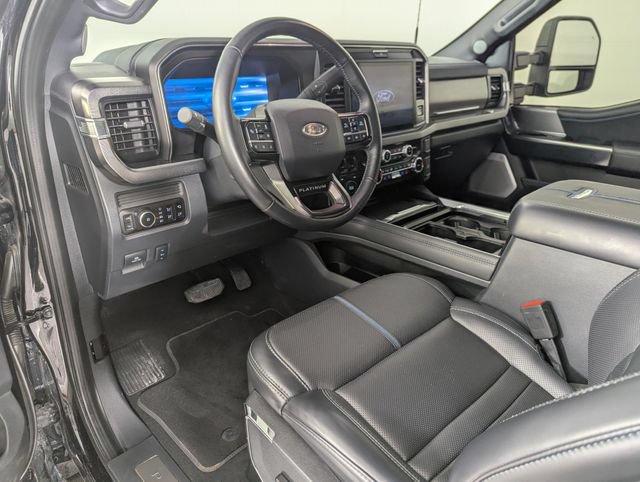 Used 2026 Ford F250 Platinum AWD/4WD image 12