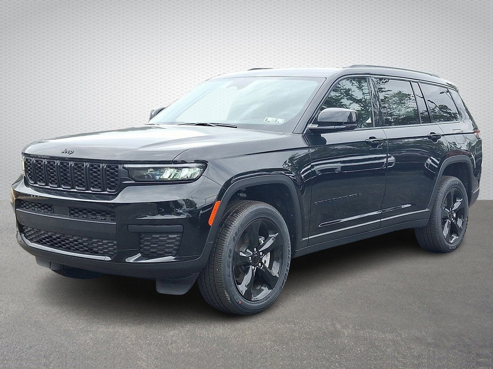 New 2025 Jeep Grand Cherokee L Altitude w/ Trailer Tow Package image 3