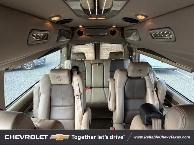 Used 2018 Chevrolet Express 2500 Extended w/ Enhanced Convenience Package RWD image 39