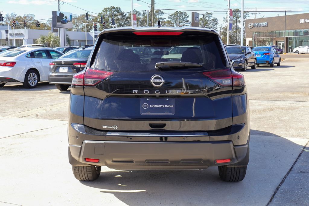 Certified 2026 Nissan Rogue SV image 18
