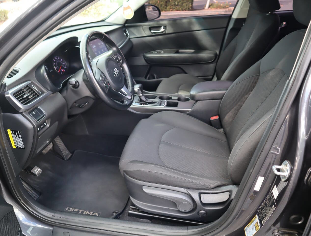 Used 2017 Kia Optima Premium image 22