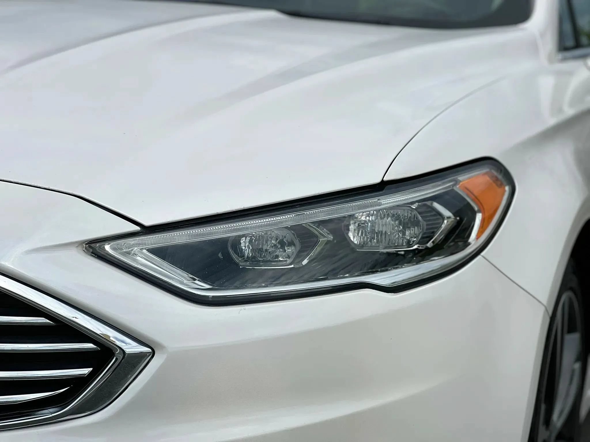 Used 2017 Ford Fusion Titanium AWD/4WD image 10