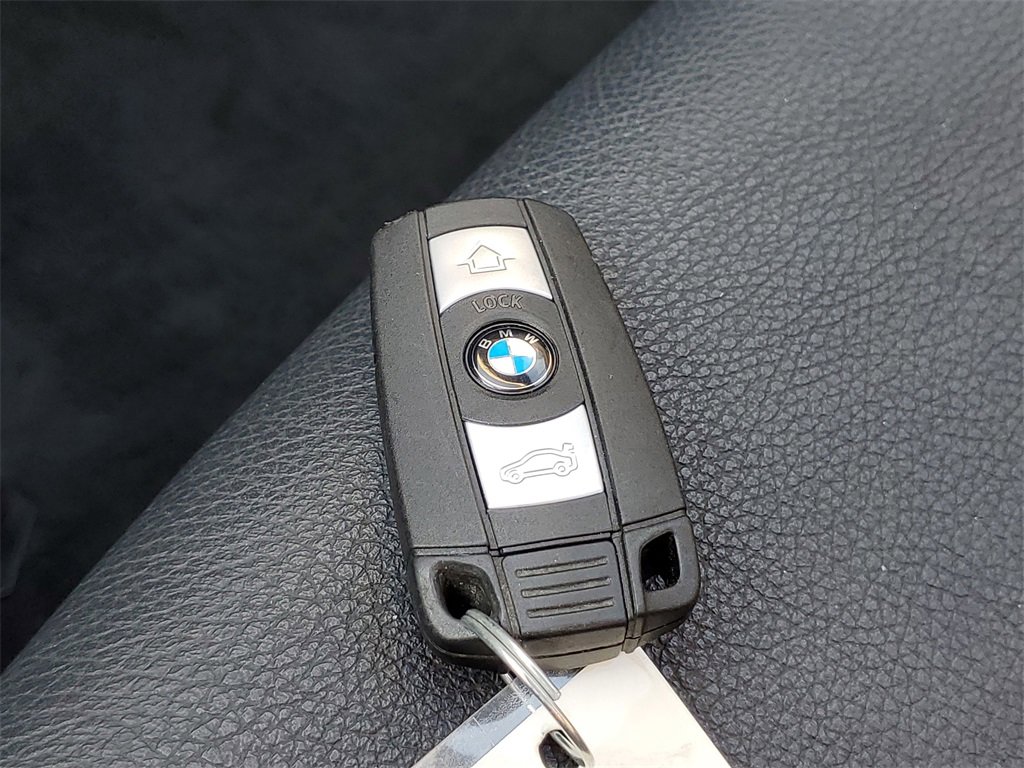 Used 2010 BMW 535i xDrive Wagon image 32