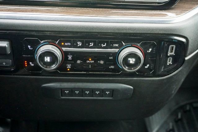 Used 2024 Chevrolet Silverado 3500 LT w/ Convenience Package image 17