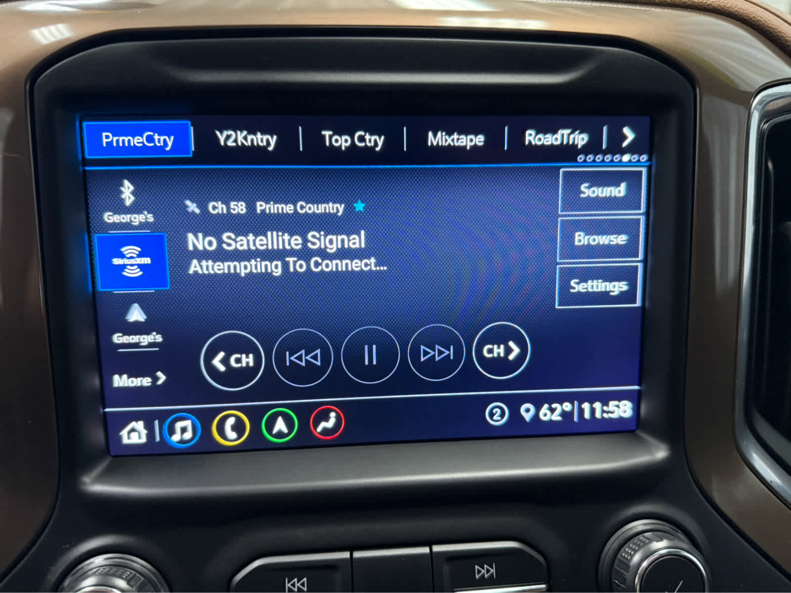 Used 2020 Chevrolet Silverado 1500 High Country w/ LPO, Dark Essentials Package image 17