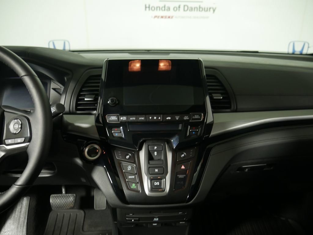 Used 2021 Honda Odyssey Touring image 11