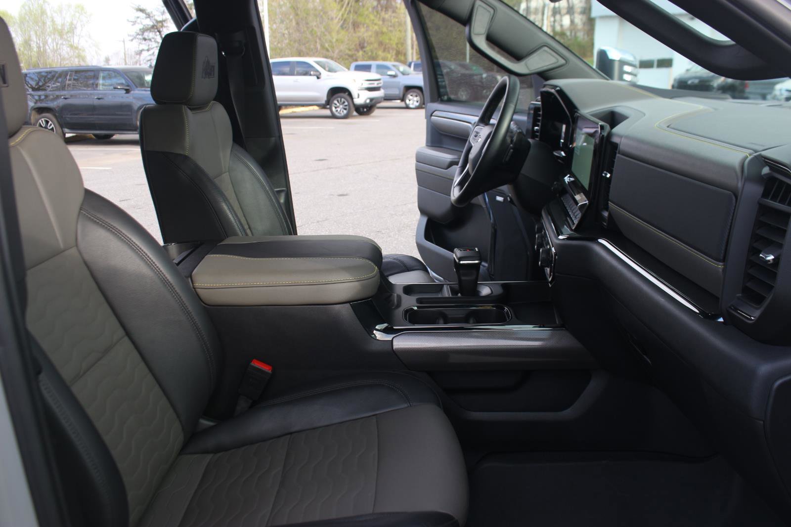 Used 2024 Chevrolet Silverado 1500 ZR2 w/ ZR2 Bison Edition image 38