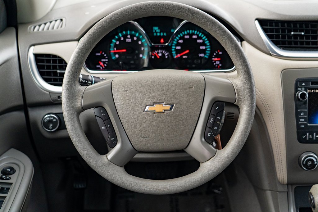 Used 2014 Chevrolet Traverse LS AWD/4WD image 16