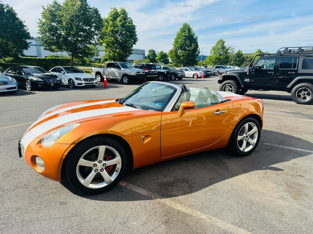 Used 2006 Pontiac Solstice Convertible w/ Premium Package RWD image 27