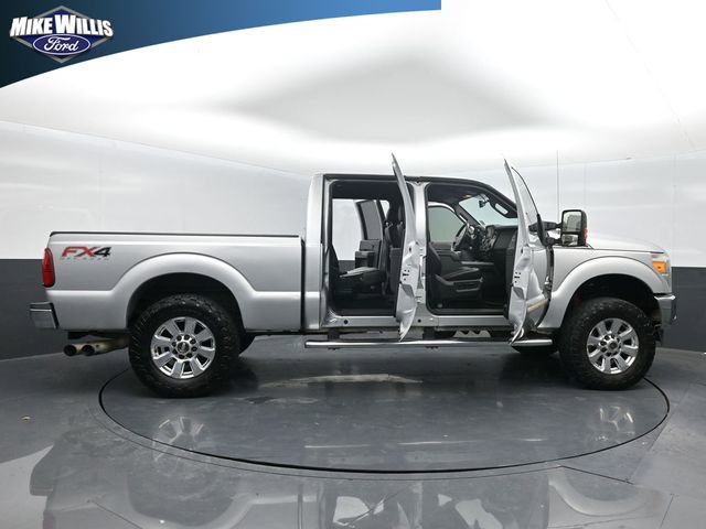 Used 2015 Ford F250 Lariat w/ Lariat Interior Package image 27