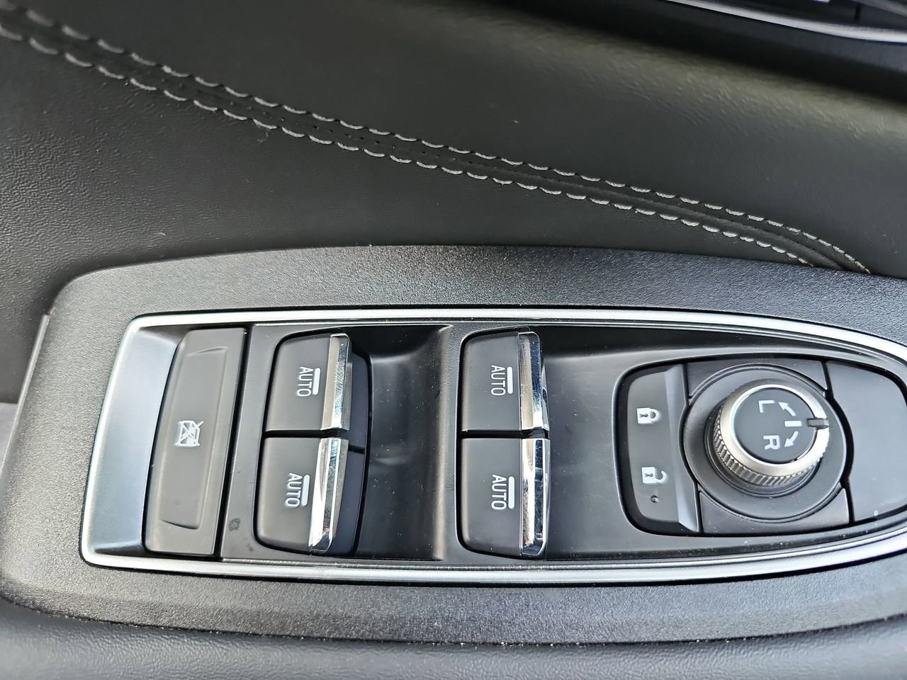 Certified 2025 Subaru Outback Limited image 34