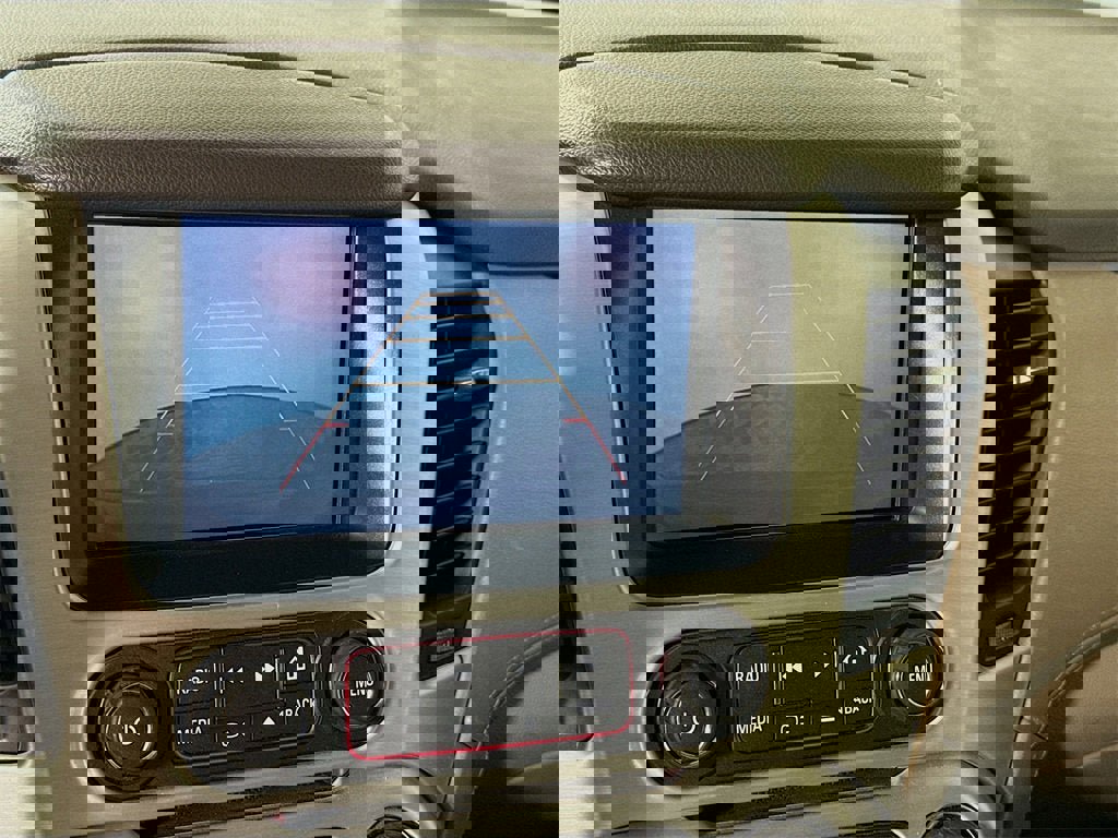 Used 2015 GMC Yukon XL SLT w/ Open Road Package image 8