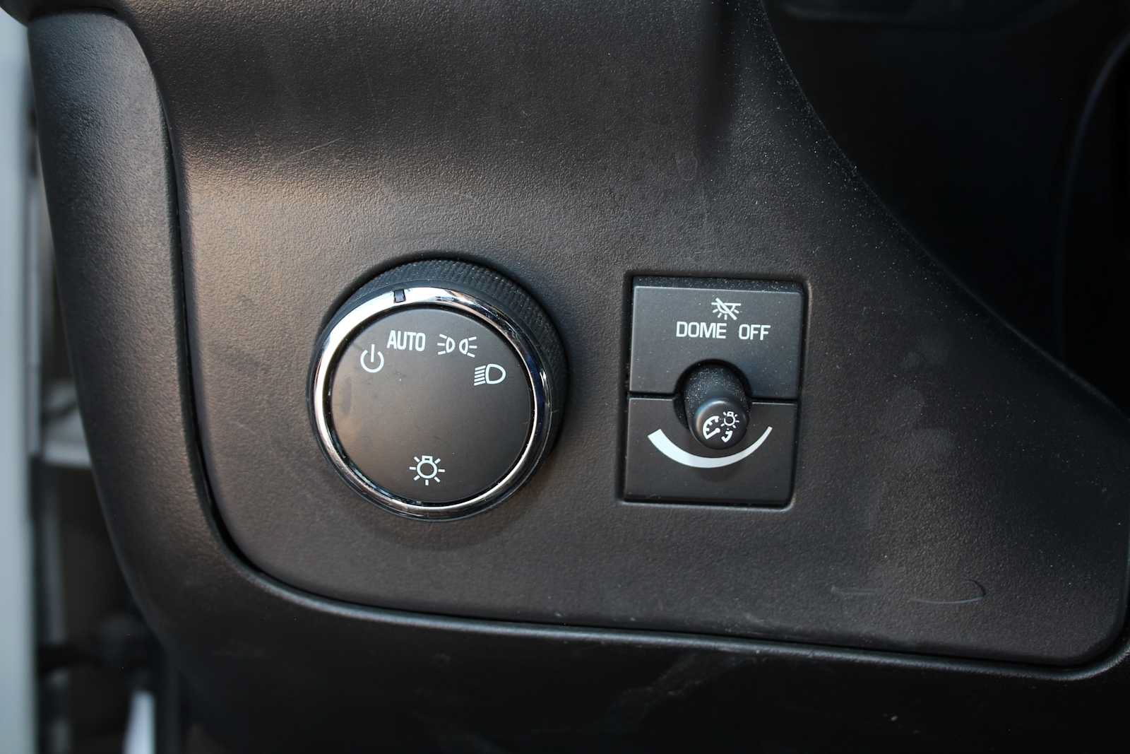 Used 2025 Chevrolet Express 3500 LT w/ LT Preferred Equipment Group RWD image 28
