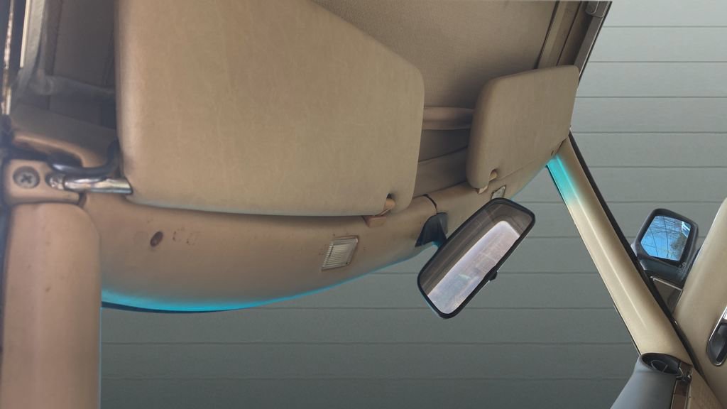 Used 1988 Mercedes-Benz 560 SL image 17