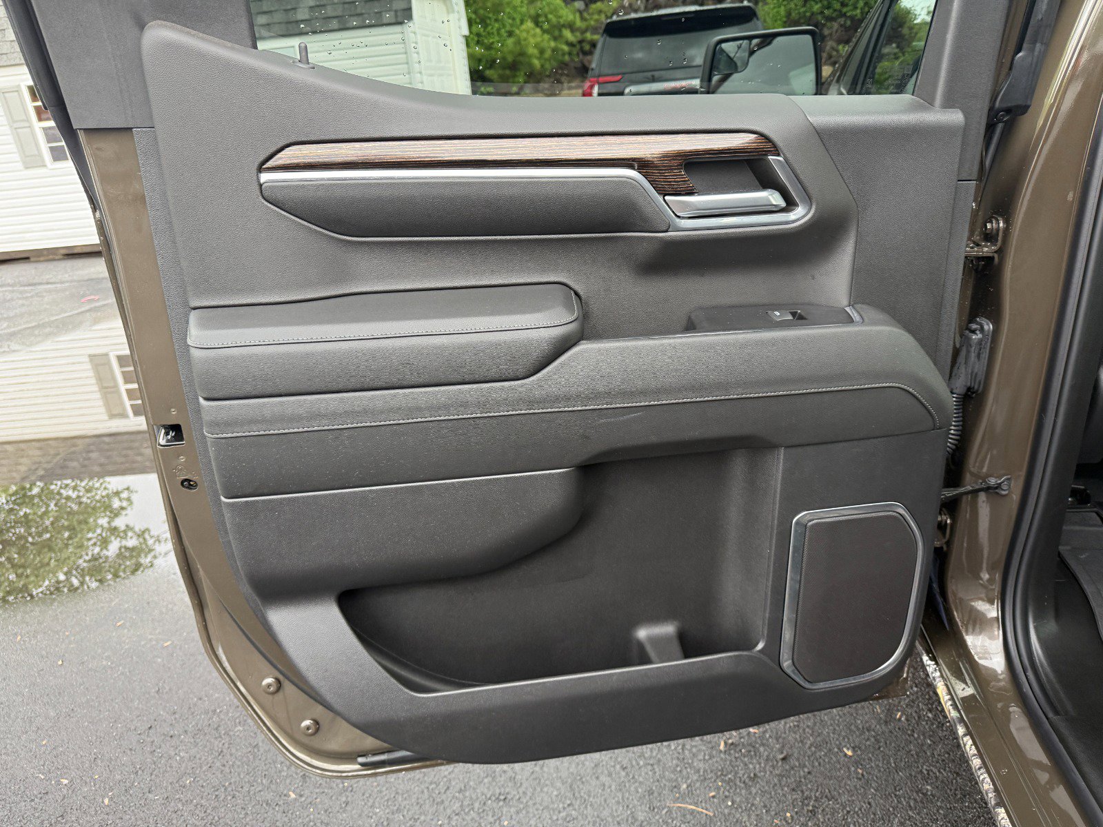 Used 2024 GMC Sierra 1500 Elevation image 17