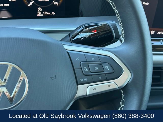 Used 2025 Volkswagen Tiguan SE image 41