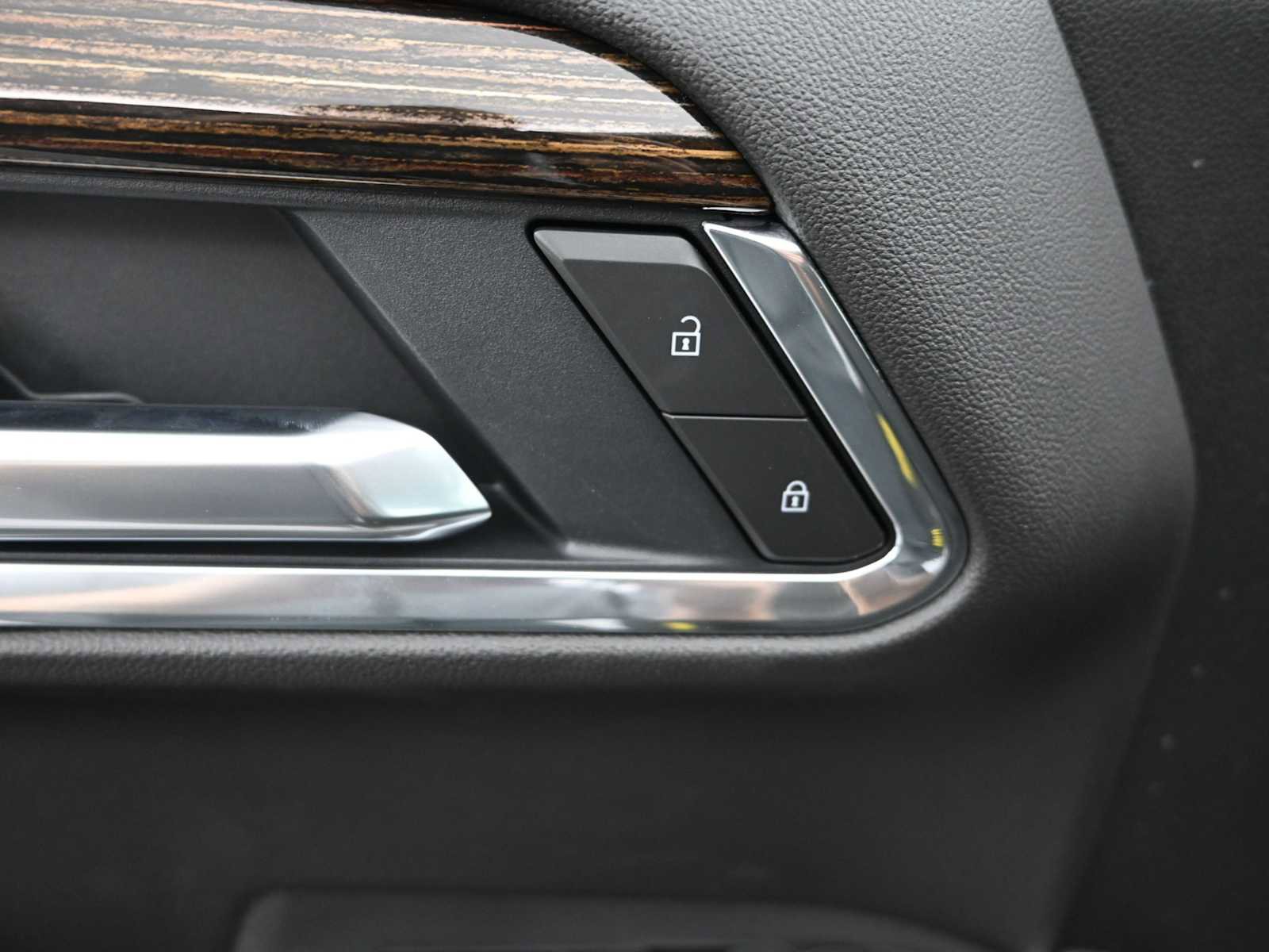 New 2026 GMC Sierra 1500 SLE image 17