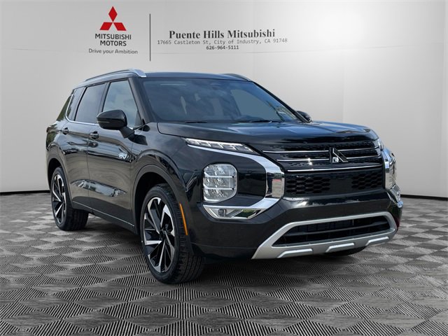 New 2025 Mitsubishi Outlander SEL image 3