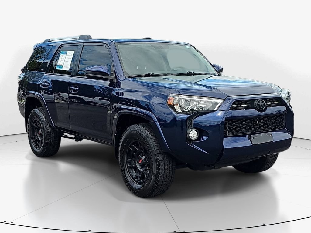 Used 2019 Toyota 4Runner SR5 AWD/4WD video 3