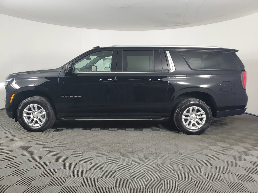 New 2026 Chevrolet Suburban LS RWD image 7