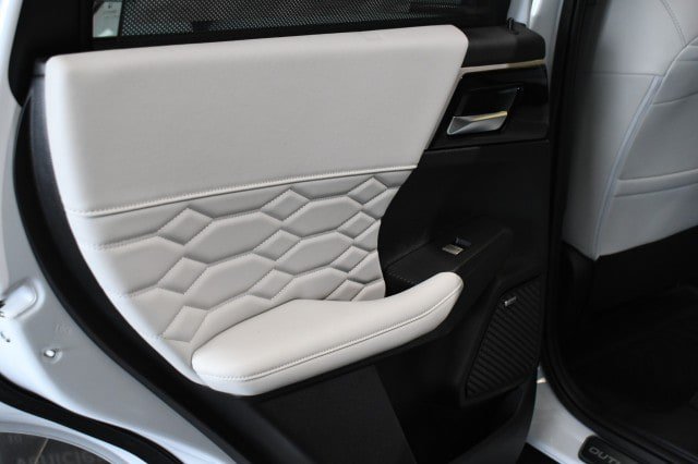 New 2026 Mitsubishi Outlander SEL AWD/4WD image 24