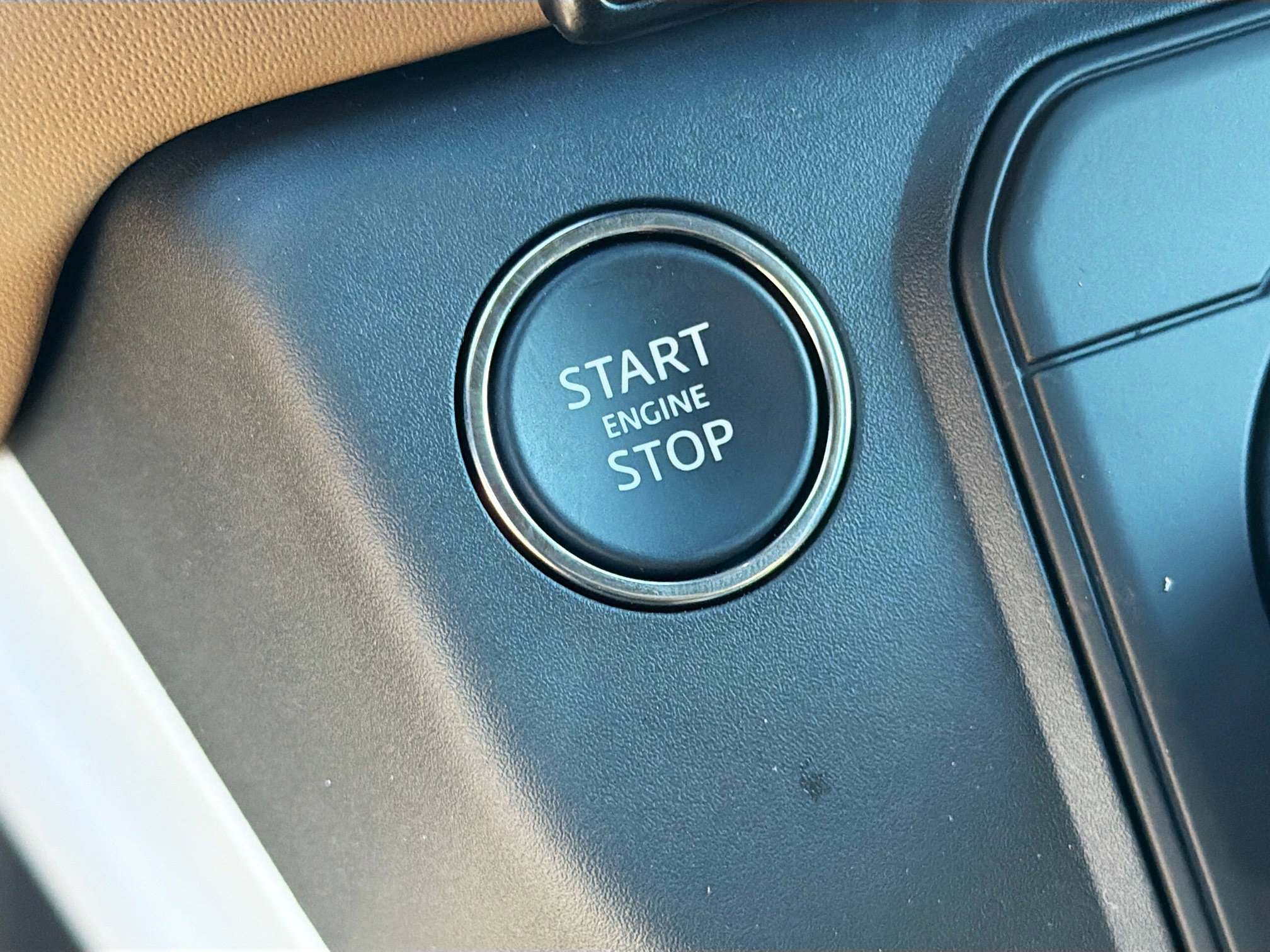 New 2026 Land Rover Defender 110 X-Dynamic SE image 35