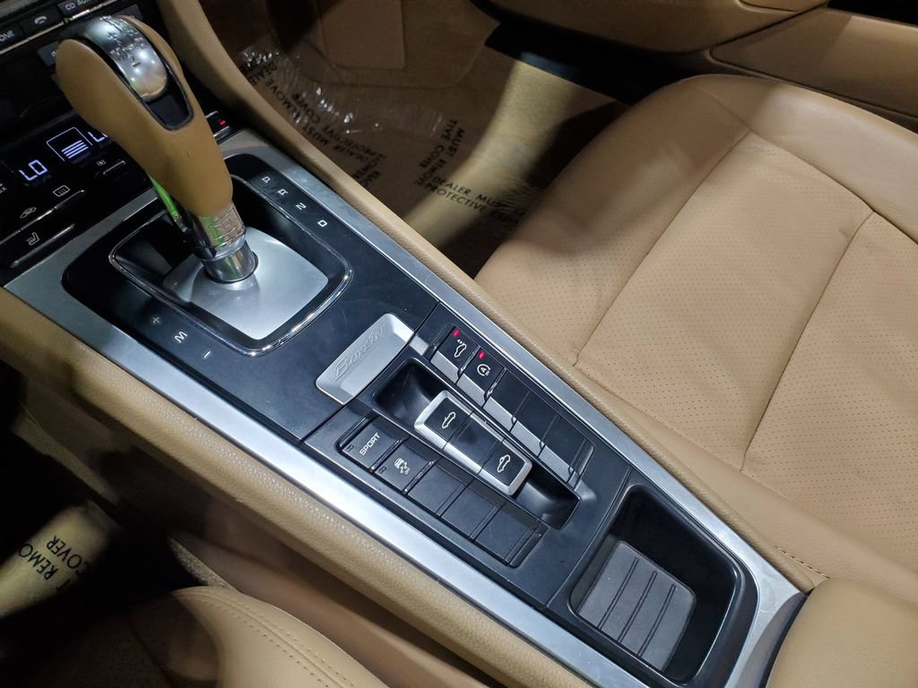 Used 2015 Porsche Boxster RWD image 36