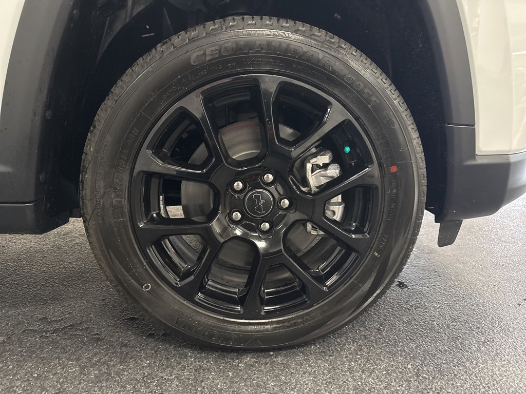 New 2026 Jeep Compass Latitude image 12