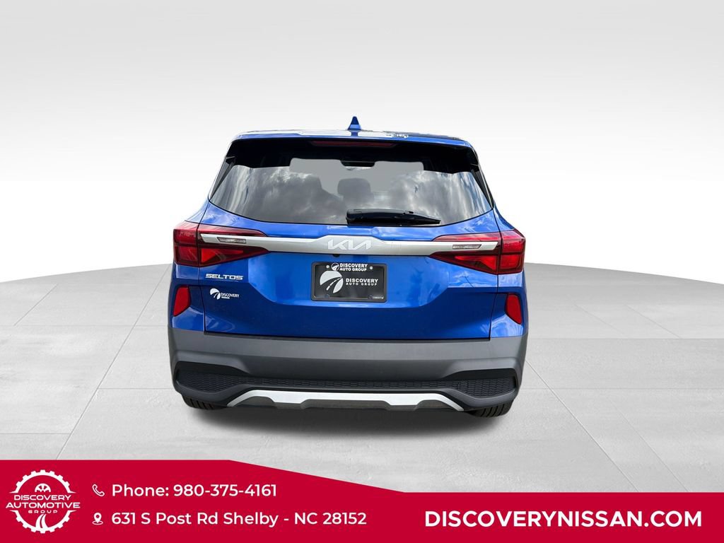Used 2023 Kia Seltos LX AWD/4WD image 7