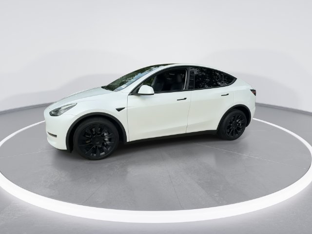 Used 2023 Tesla Model Y Long Range AWD/4WD image 5