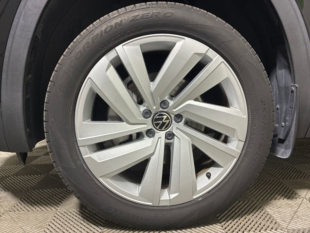 Used 2022 Volkswagen Atlas Cross Sport SE image 33