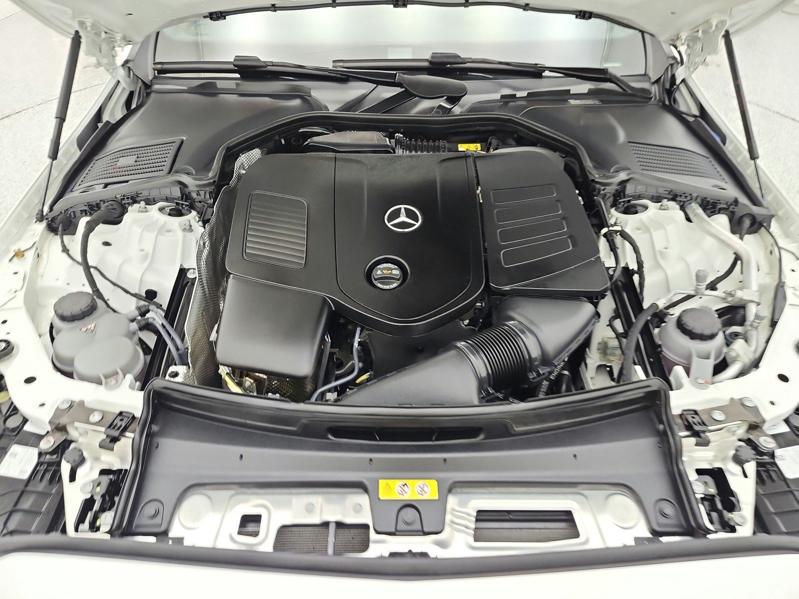 Used 2024 Mercedes-Benz C 300 Sedan image 25