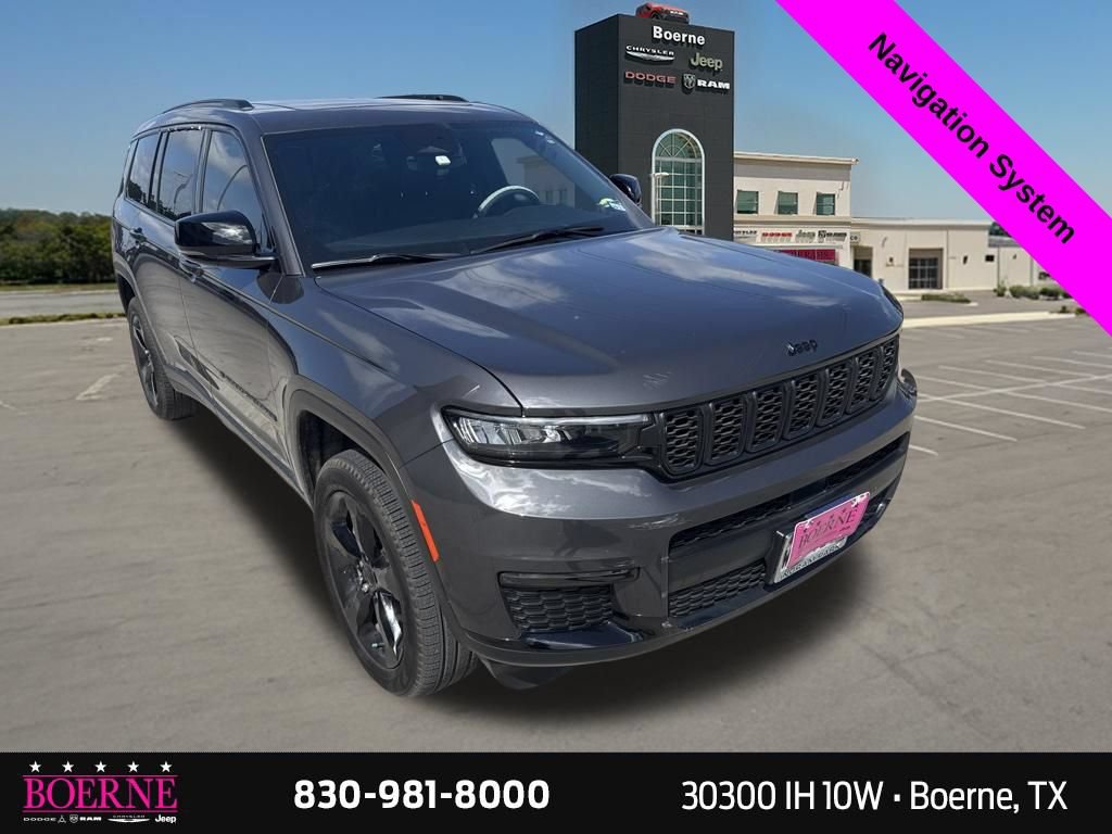 Used 2025 Jeep Grand Cherokee L Limited w/ Black Appearance Package AWD/4WD image 8