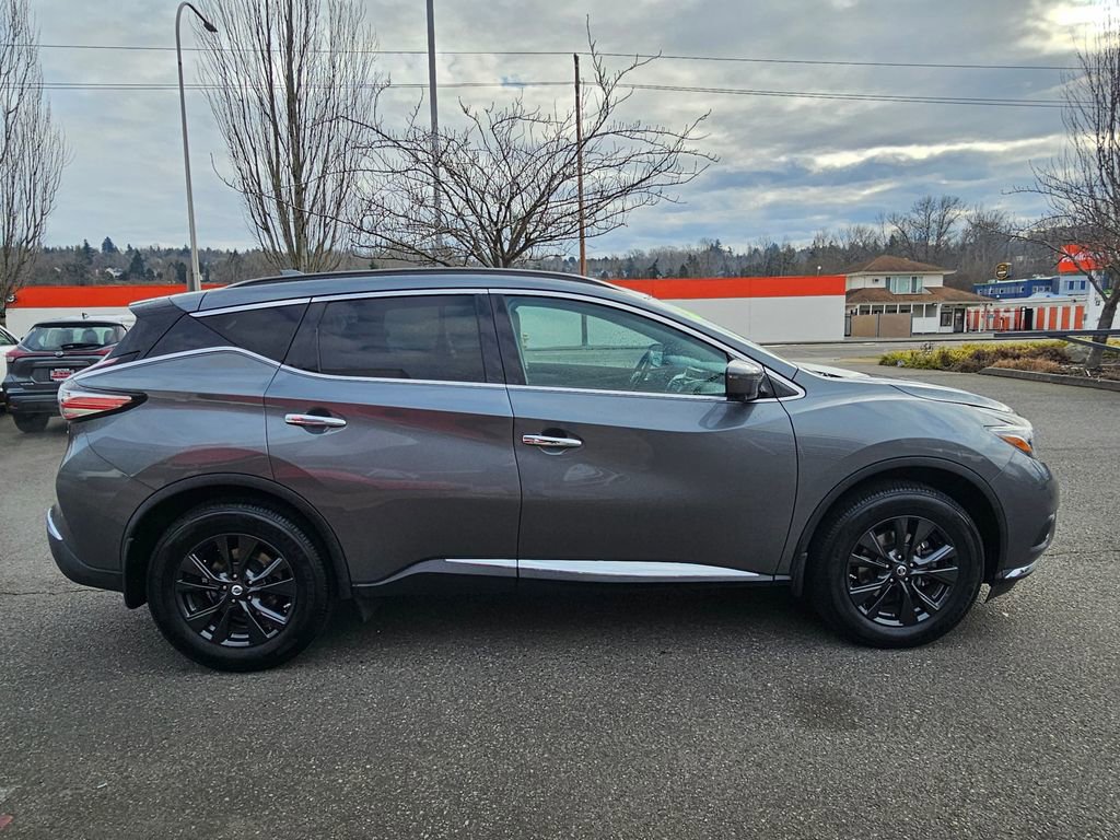 Used 2018 Nissan Murano SV w/ Premium Package image 4