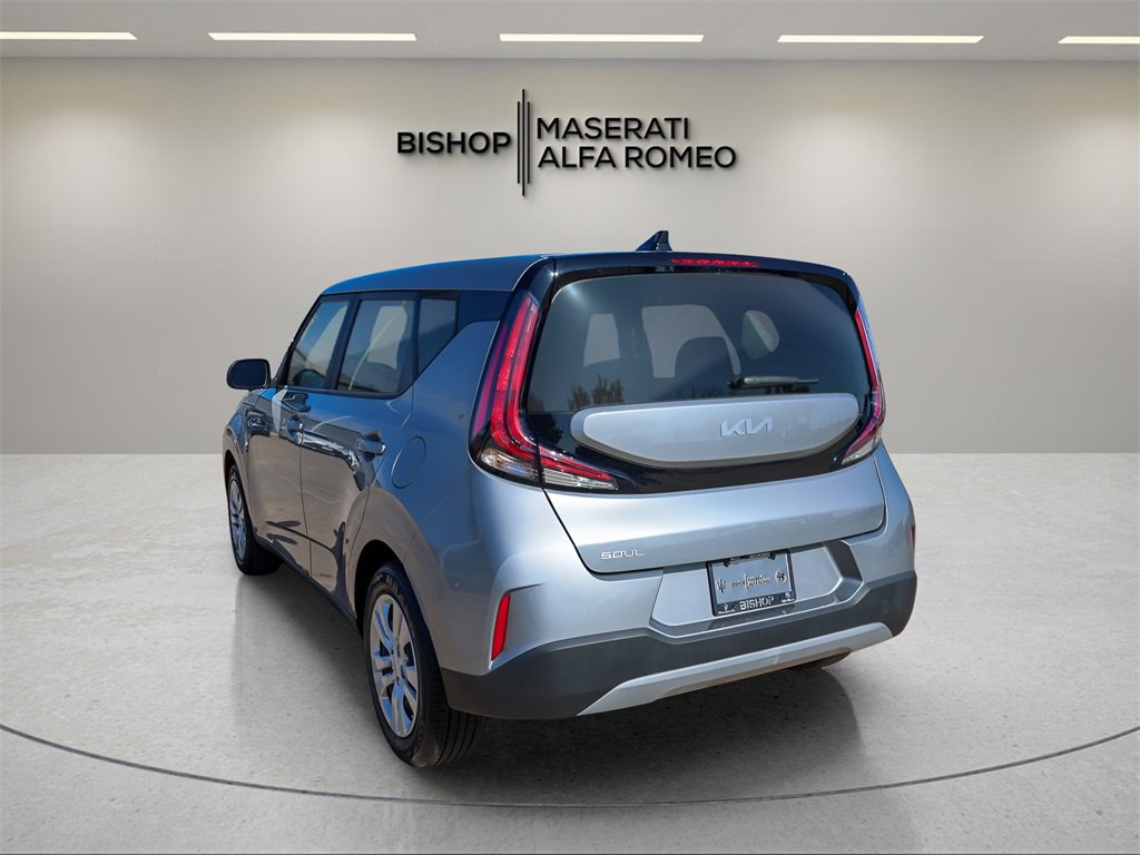Used 2023 Kia Soul LX image 5