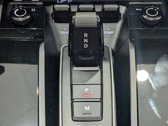 Used 2024 Porsche 911 Carrera T image 12