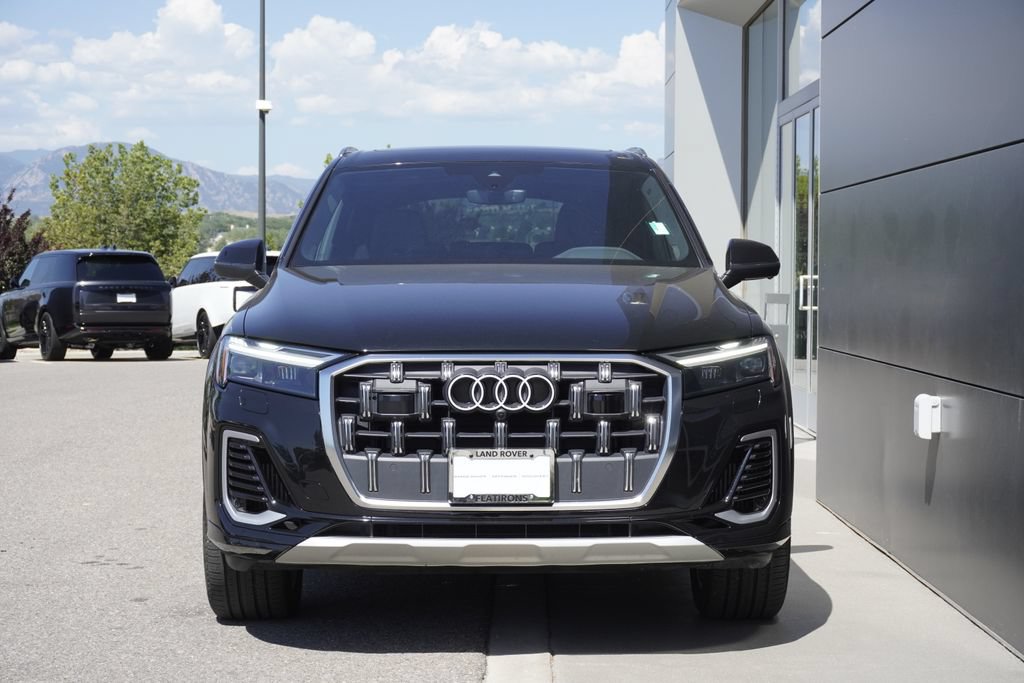 Used 2025 Audi Q7 3.0T Premium Plus AWD/4WD image 5