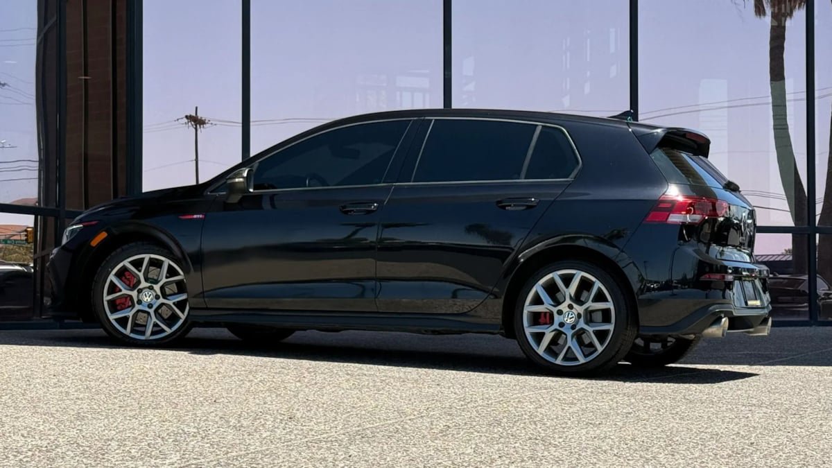 Used 2022 Volkswagen GTI S FWD image 6