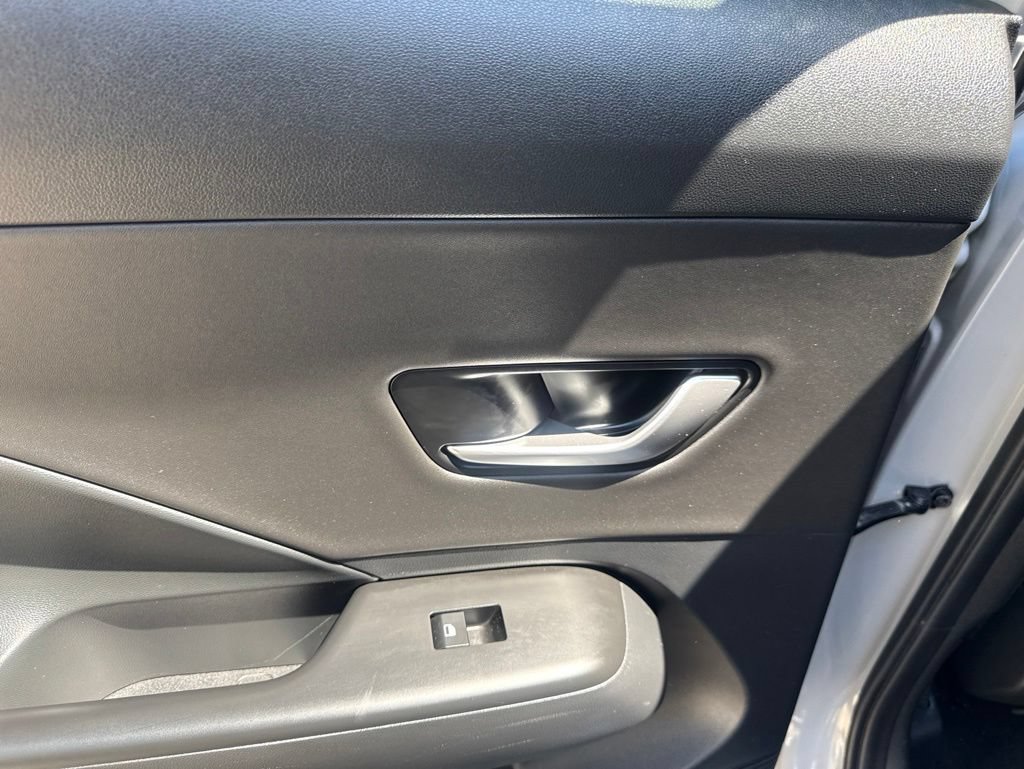 Certified 2024 Hyundai Kona Limited FWD image 22