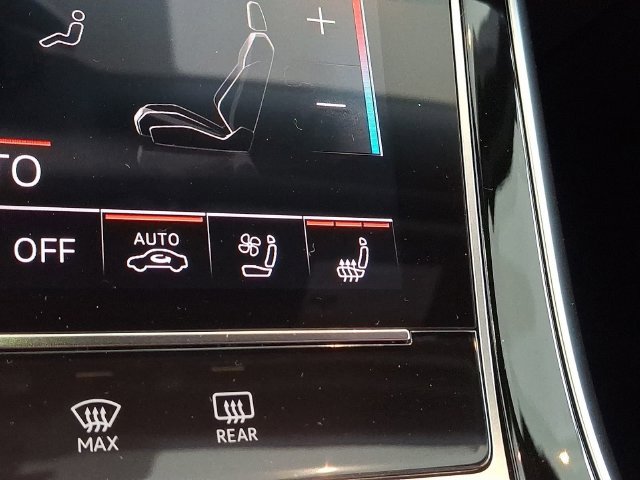New 2026 Audi SQ7 Premium Plus AWD/4WD image 17