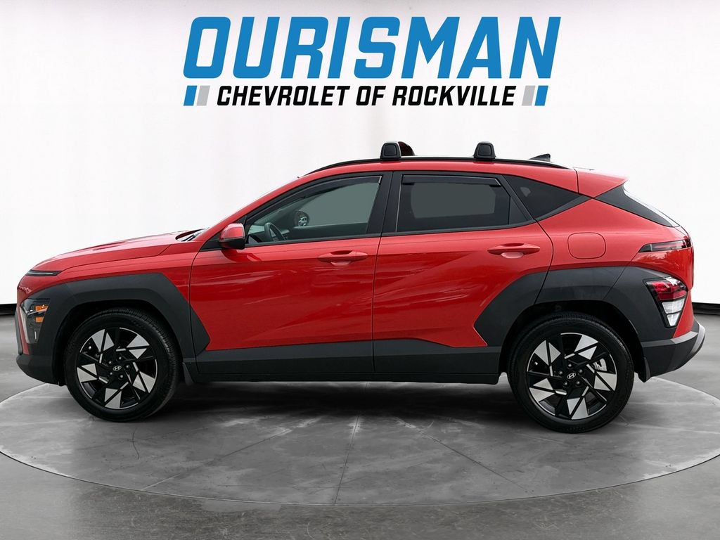 Used 2024 Hyundai Kona SEL w/ Convenience Package FWD image 3