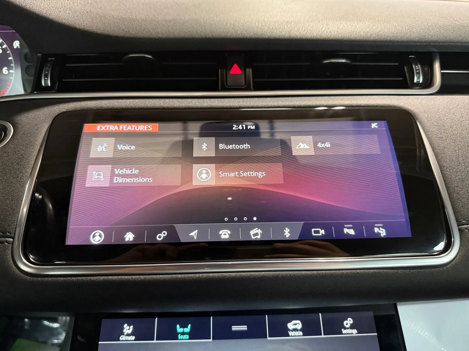 Used 2020 Land Rover Range Rover Evoque SE AWD/4WD image 37