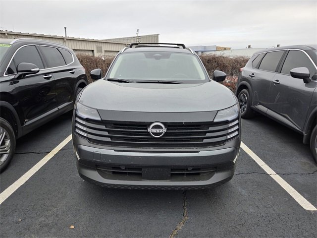 Used 2026 Nissan Kicks SV w/ SV Premium Package image 2