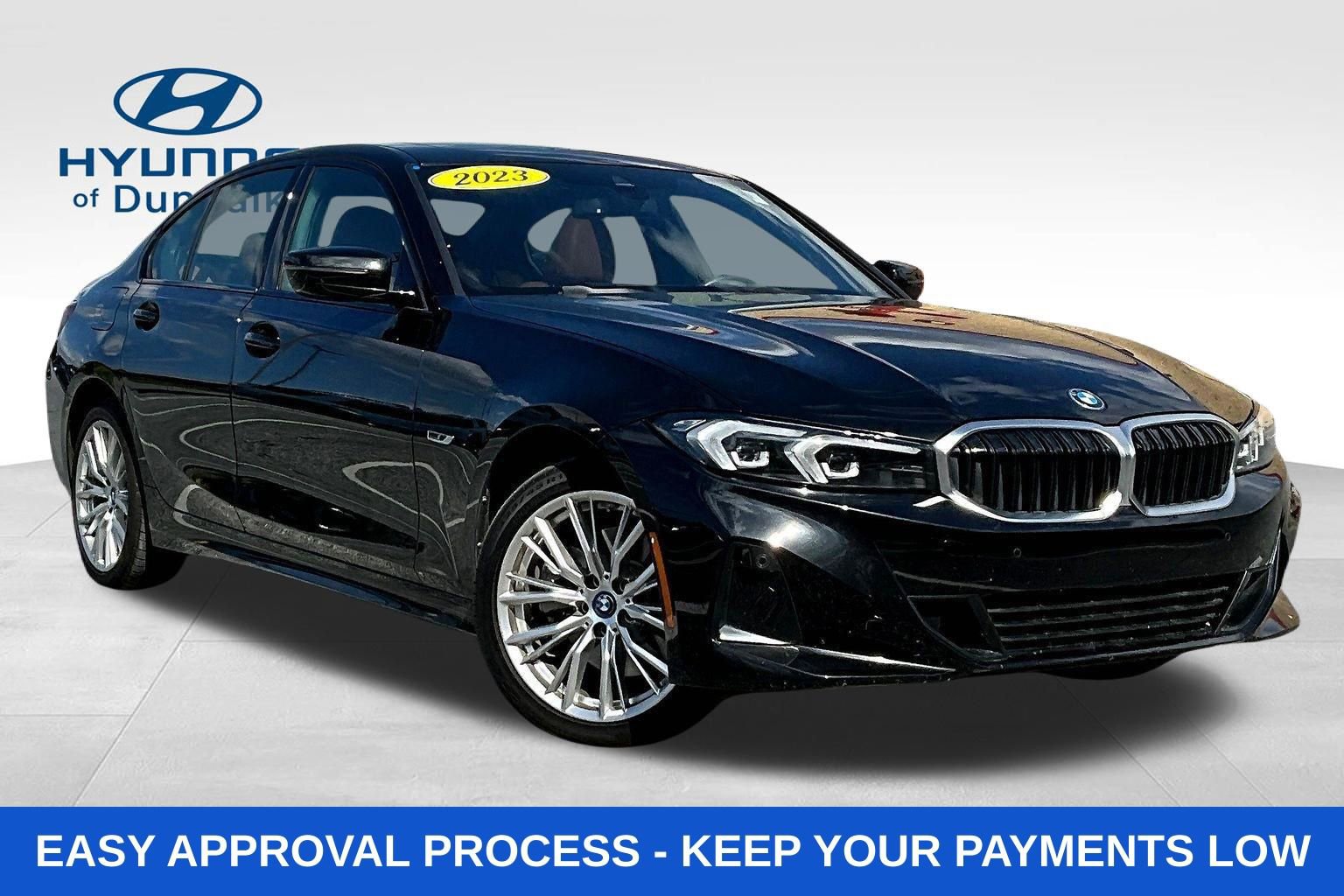Used 2023 BMW 330e xDrive w/ Driving Assistance Package AWD/4WD image 3