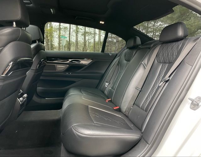 Used 2019 BMW 750i xDrive w/ M Sport Package AWD/4WD image 15