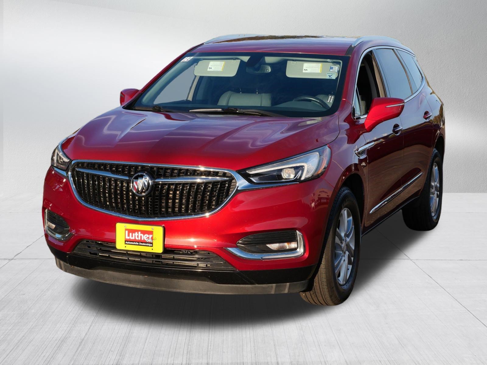 Used 2018 Buick Enclave Essence AWD/4WD image 2