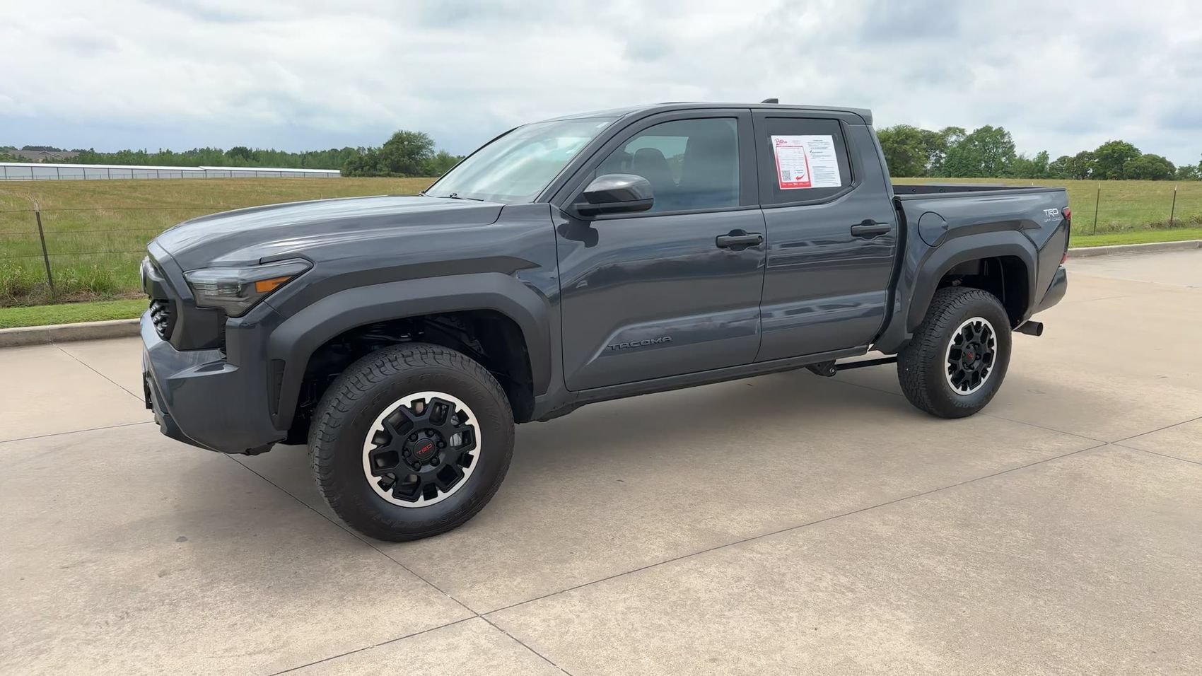 Used 2024 Toyota Tacoma TRD Off-Road AWD/4WD image 5