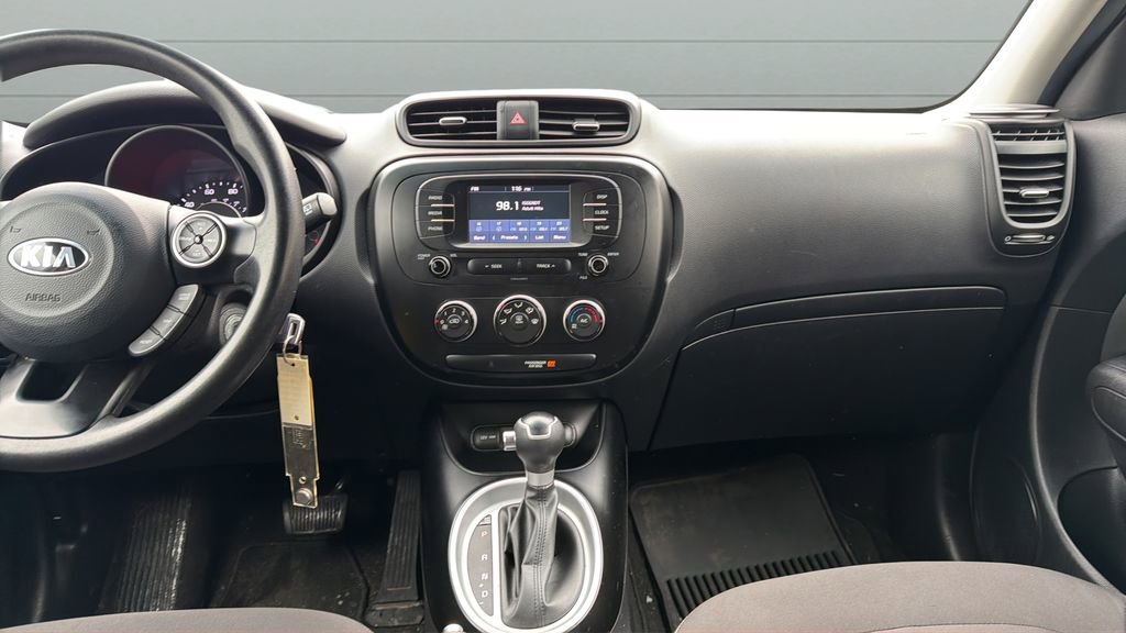 Used 2017 Kia Soul w/ Convenience Package image 10