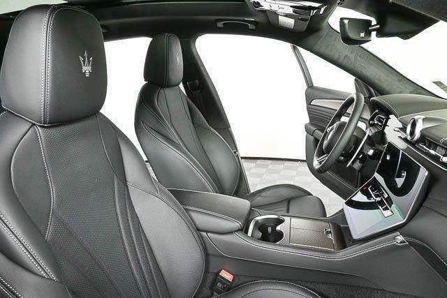 New 2025 Maserati Grecale Folgore AWD/4WD image 24